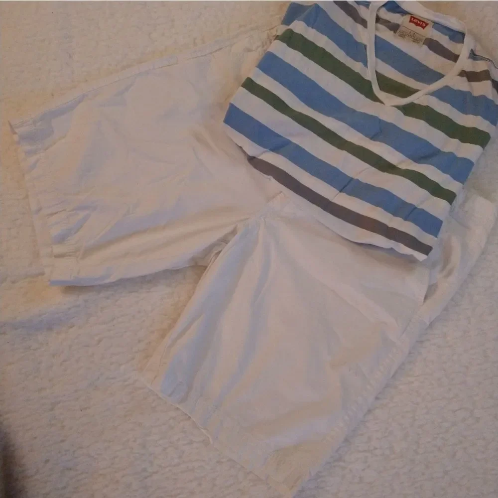 Calvin Klein White Khaki Shorts